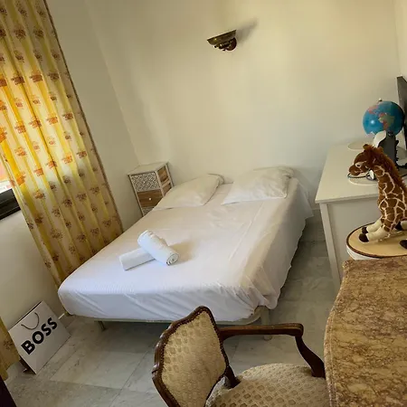 Lilas House شقة